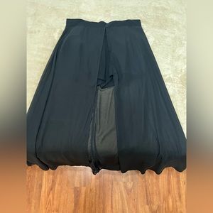 Shorts with mesh skirt